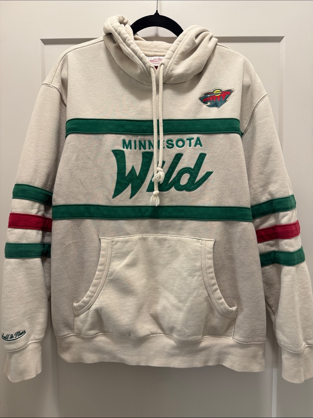 Mitchell & Ness Cream Minnesota Wild Hoodie. XL. Like New! 🏒🥅